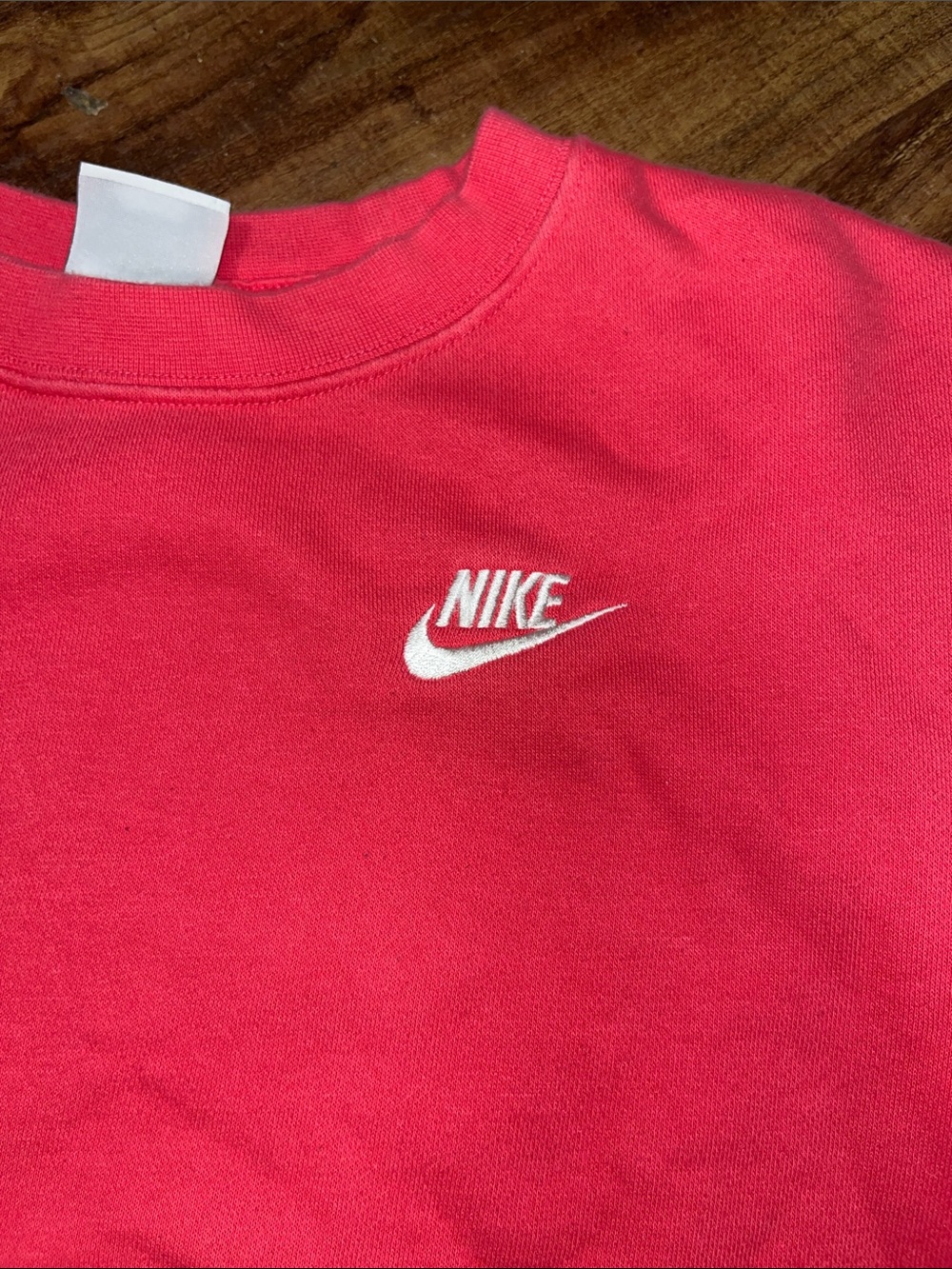 Nike Women's Bright Coral Crewneck Sweatshirt XS - Picture 3 of 5